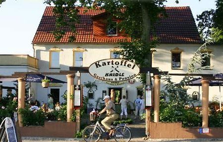 Kartoffelgasthaus & Pension Knidle リュベナウ エクステリア 写真